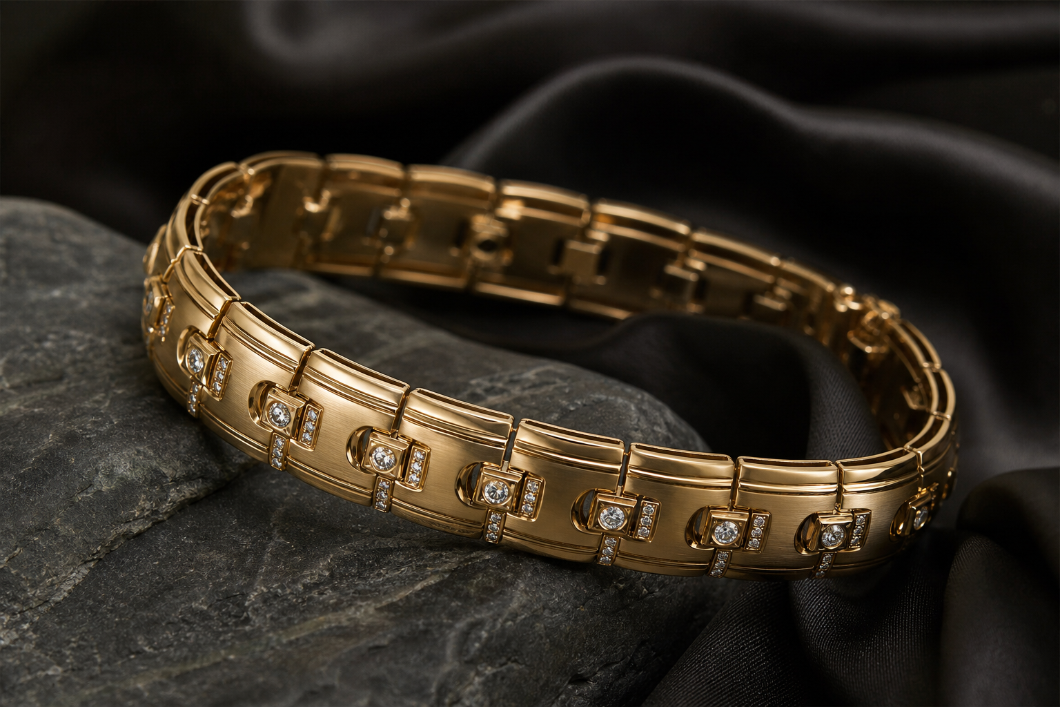Or de Minuit yellow-gold bracelet